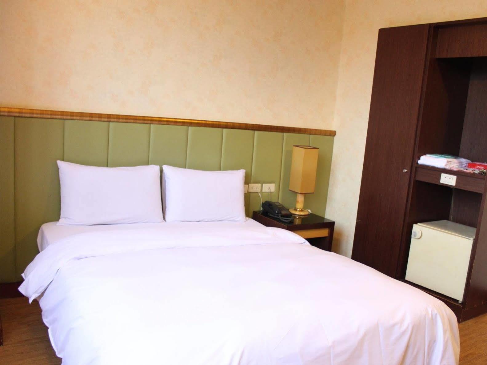 Sunwise Hotel Kaohsiung Exterior foto